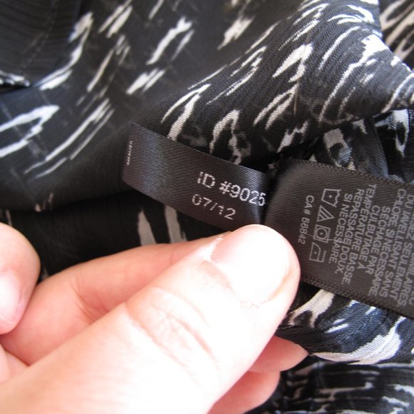 EXPRESS Black and White Chiffon Blouse - Picture 14 of 14